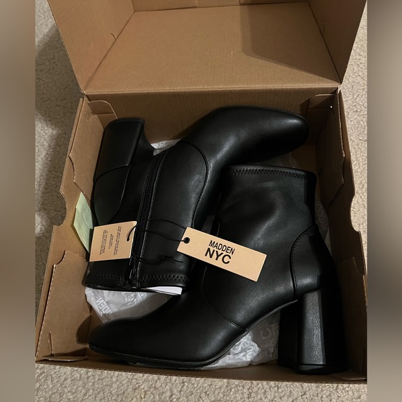 NWT Madden NYC Women's Side Zip Heeled Bootie - Picture 8 of 9